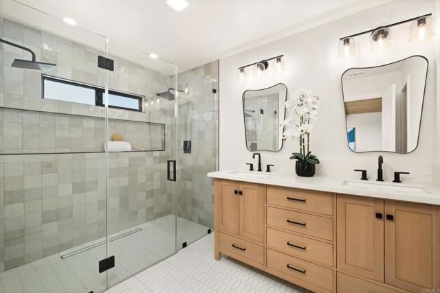 4821 Viane Way, San Diego, CA 92110