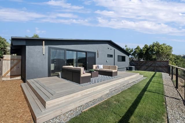 4821 Viane Way, San Diego, CA 92110