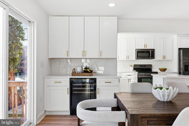 42 JOHNSON RD, Pasadena, MD 21122