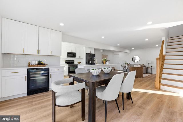 42 JOHNSON RD, Pasadena, MD 21122