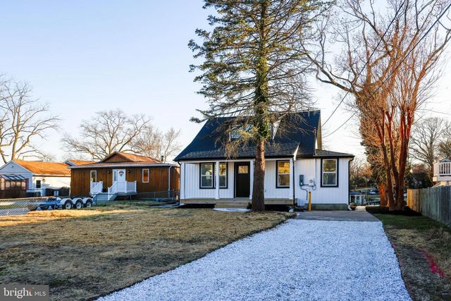 42 JOHNSON RD, Pasadena, MD 21122