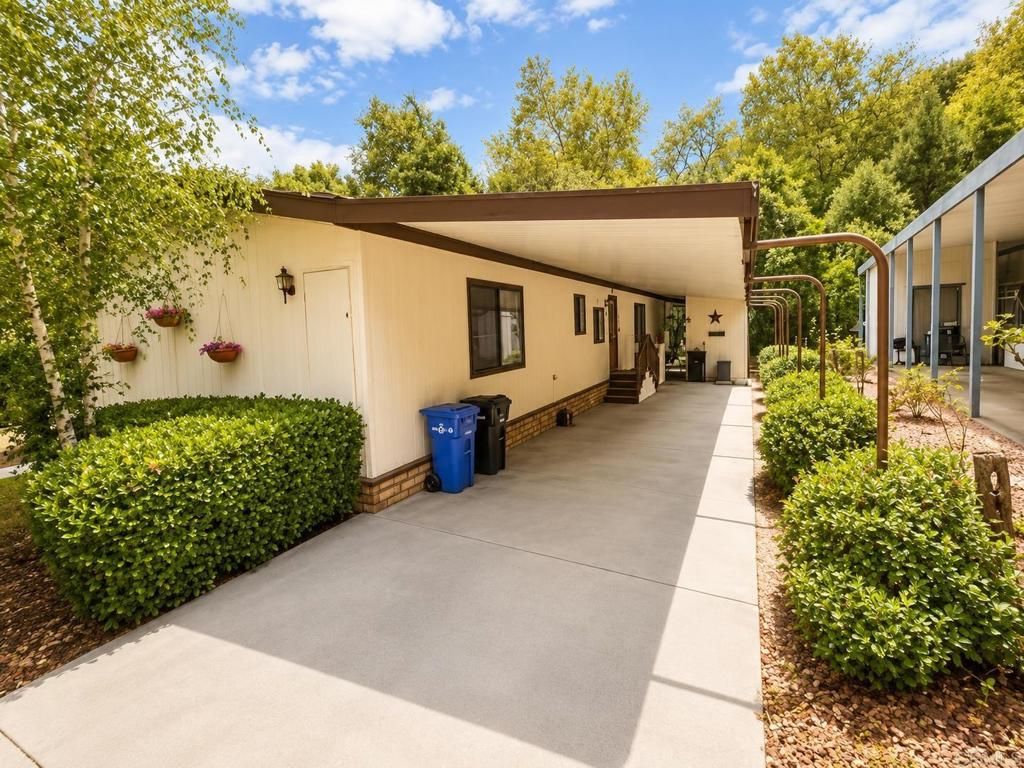 8975 Lawrence Welk Drive 438, Escondido, CA 92026 — photo 2