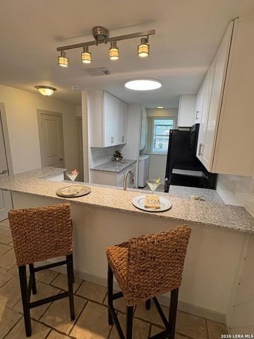 11815 Vance Jackson Rd Apt 3302, San Antonio, TX 78230