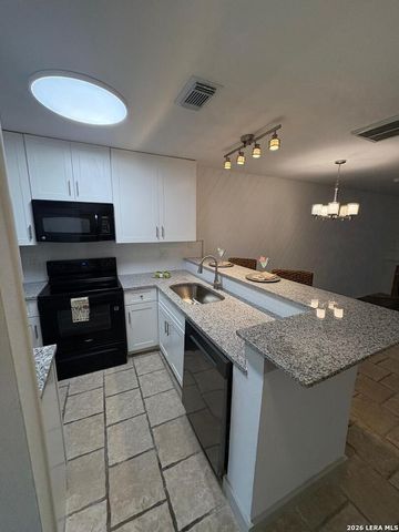 11815 Vance Jackson Rd Apt 3302, San Antonio, TX 78230