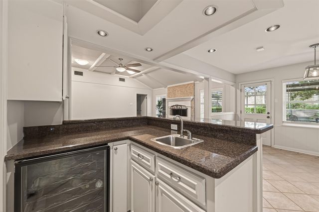 206 Briar Hill Drive, Houston, TX 77042