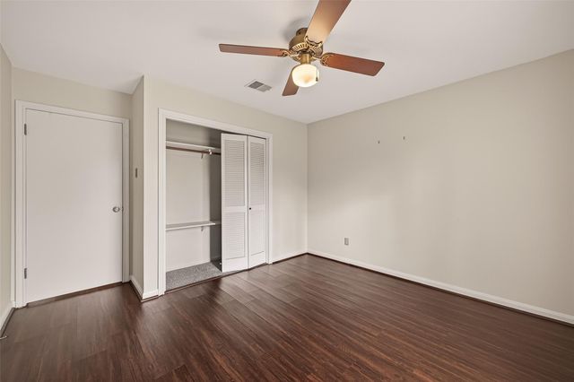 206 Briar Hill Drive, Houston, TX 77042