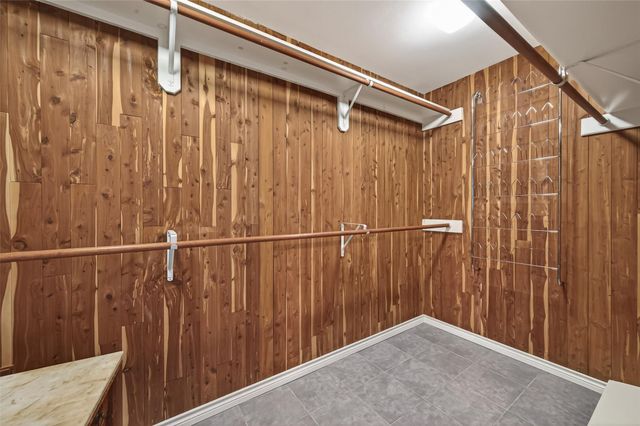 206 Briar Hill Drive, Houston, TX 77042