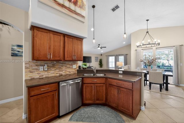 15314 AMBERBEAM BLVD, Winter Garden, FL 34787