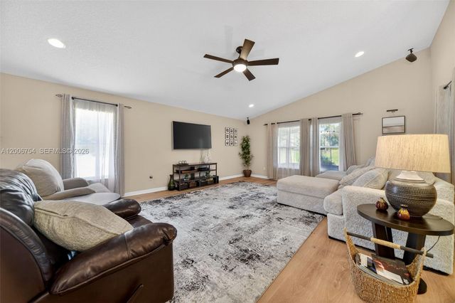 15314 AMBERBEAM BLVD, Winter Garden, FL 34787