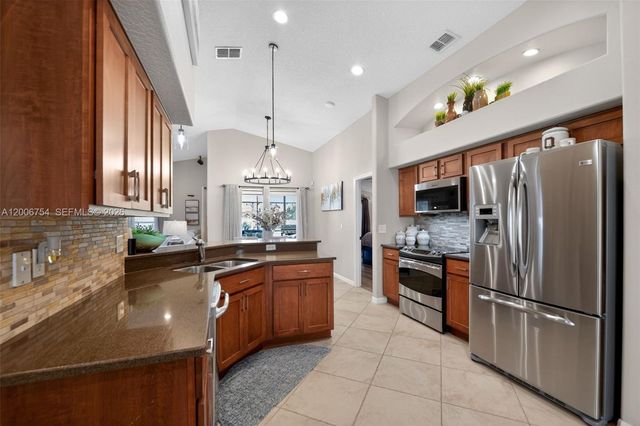 15314 AMBERBEAM BLVD, Winter Garden, FL 34787