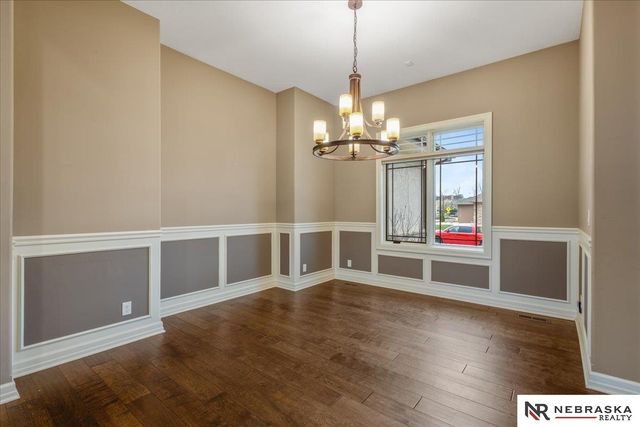 19002 Cuming Circle, Elkhorn, NE 68022
