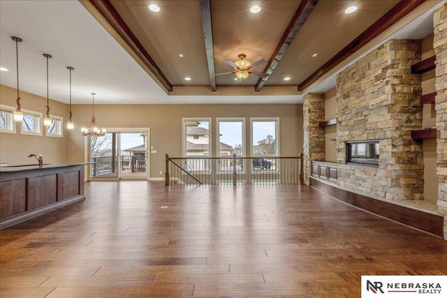19002 Cuming Circle, Elkhorn, NE 68022