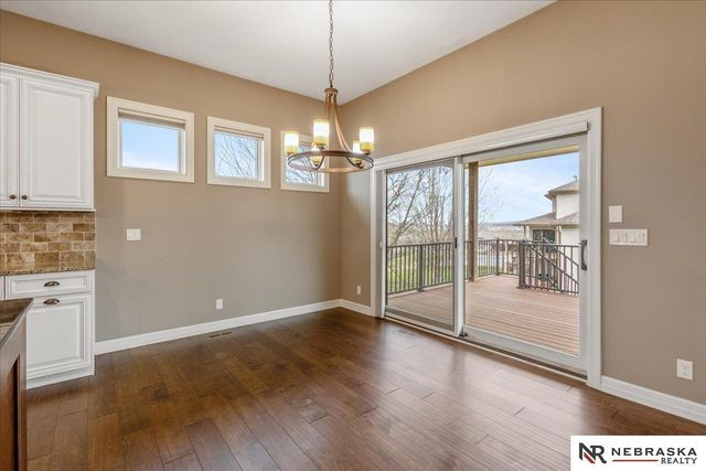 19002 Cuming Circle, Elkhorn, NE 68022