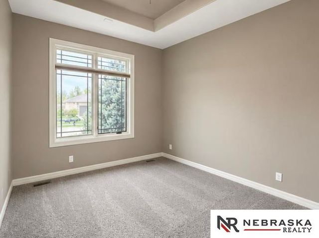 19002 Cuming Circle, Elkhorn, NE 68022