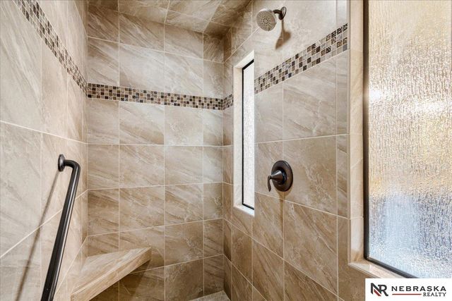 19002 Cuming Circle, Elkhorn, NE 68022