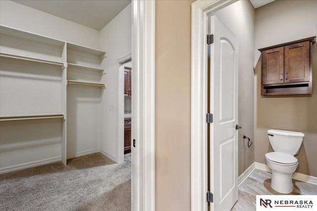 19002 Cuming Circle, Elkhorn, NE 68022