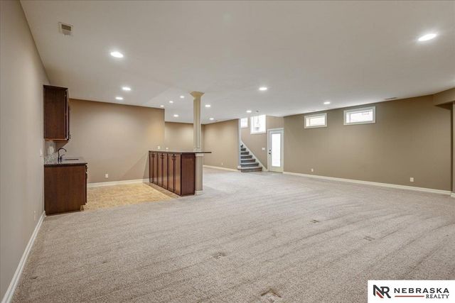 19002 Cuming Circle, Elkhorn, NE 68022