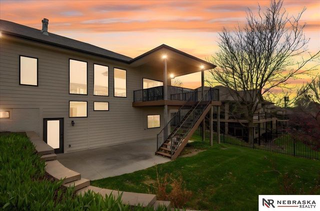 19002 Cuming Circle, Elkhorn, NE 68022