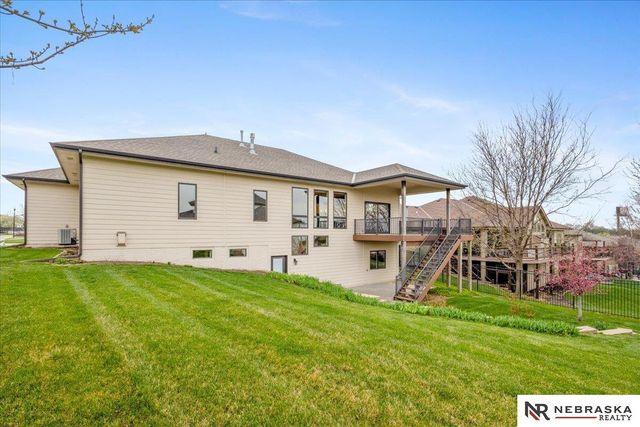 19002 Cuming Circle, Elkhorn, NE 68022