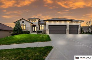 19002 Cuming Circle, Elkhorn, NE 68022