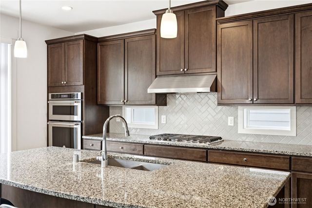 1488 243rd Place NE, Sammamish, WA 98074