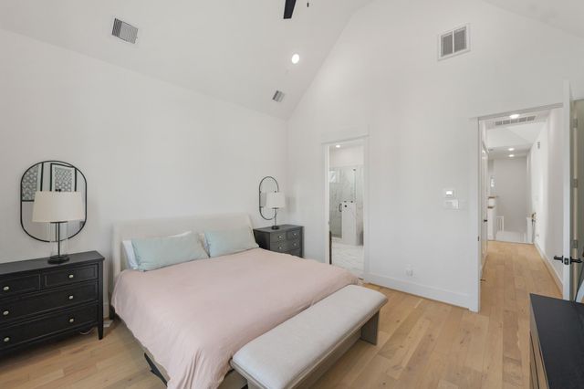 9015 Wellspring Drive, Houston, TX 77080