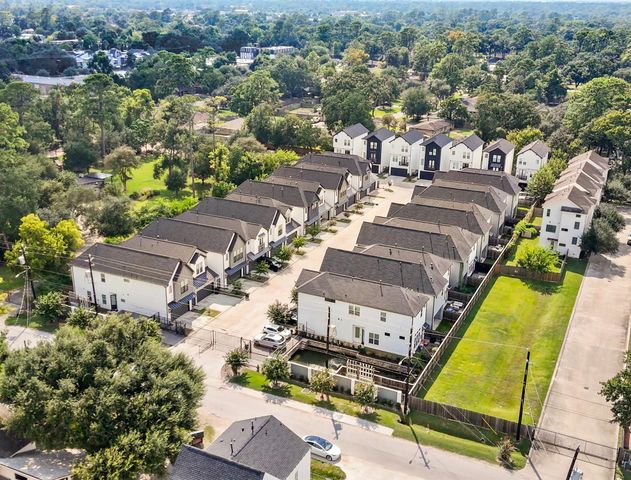 9015 Wellspring Drive, Houston, TX 77080