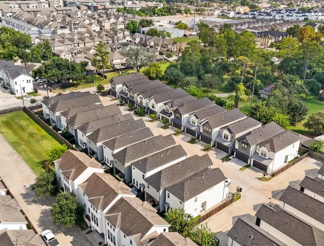 9015 Wellspring Drive, Houston, TX 77080