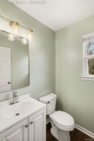 406 Mill Pond Drive, Fenton, MI 48430