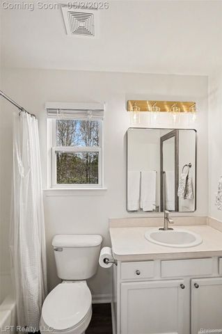 406 Mill Pond Drive, Fenton, MI 48430
