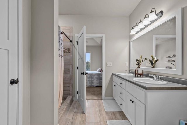 3427 TULIP TRAIL, Little Chute, WI 54913