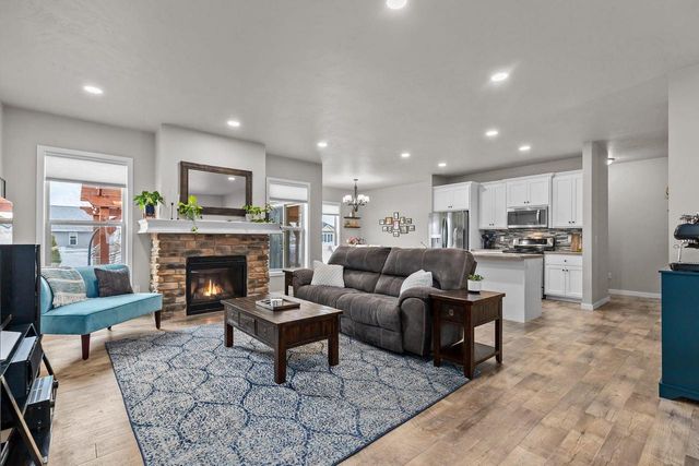 3427 TULIP TRAIL, Little Chute, WI 54913