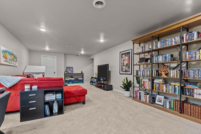 3427 TULIP TRAIL, Little Chute, WI 54913