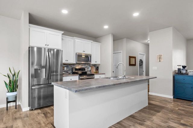 3427 TULIP TRAIL, Little Chute, WI 54913