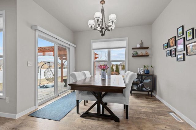 3427 TULIP TRAIL, Little Chute, WI 54913