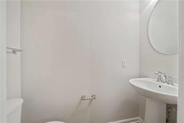 407 Fairmont Dr, Marshall, PA 15090