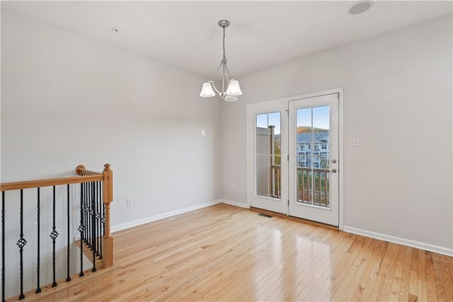 407 Fairmont Dr, Marshall, PA 15090