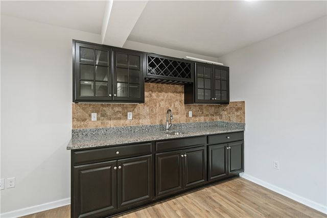 407 Fairmont Dr, Marshall, PA 15090