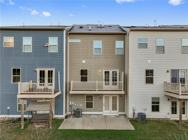 407 Fairmont Dr, Marshall, PA 15090