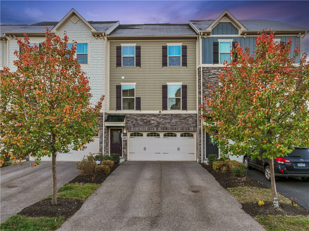 407 Fairmont Dr, Marshall, PA 15090