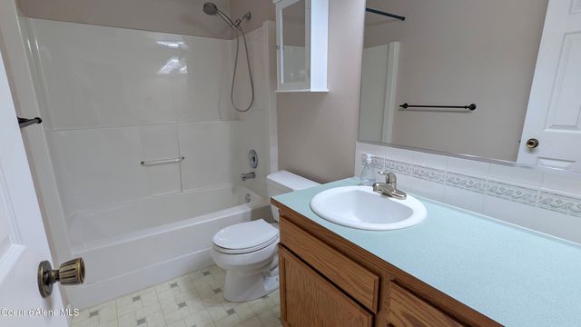 8671 W David ST, Rathdrum, ID 83858