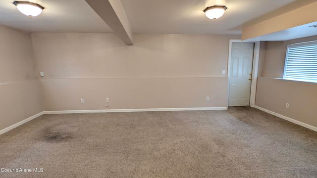 8671 W David ST, Rathdrum, ID 83858