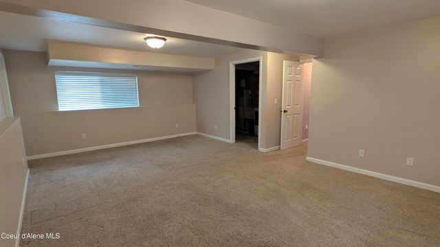 8671 W David ST, Rathdrum, ID 83858