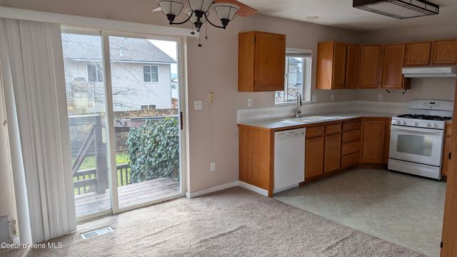 8671 W David ST, Rathdrum, ID 83858