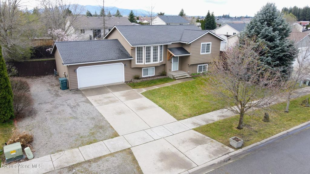 8671 W David ST, Rathdrum, ID 83858