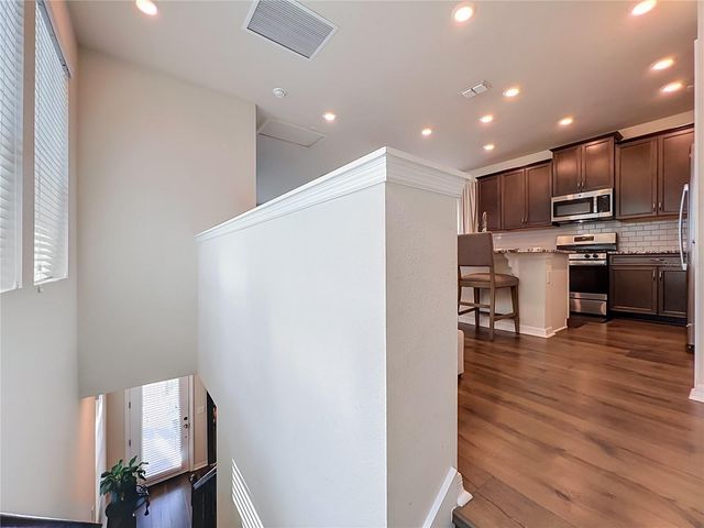 910 TROWMAN ALY, Winter Garden, FL 34787