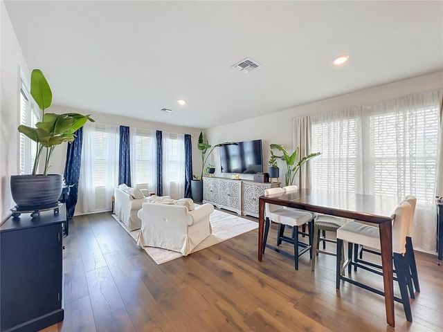 910 TROWMAN ALY, Winter Garden, FL 34787