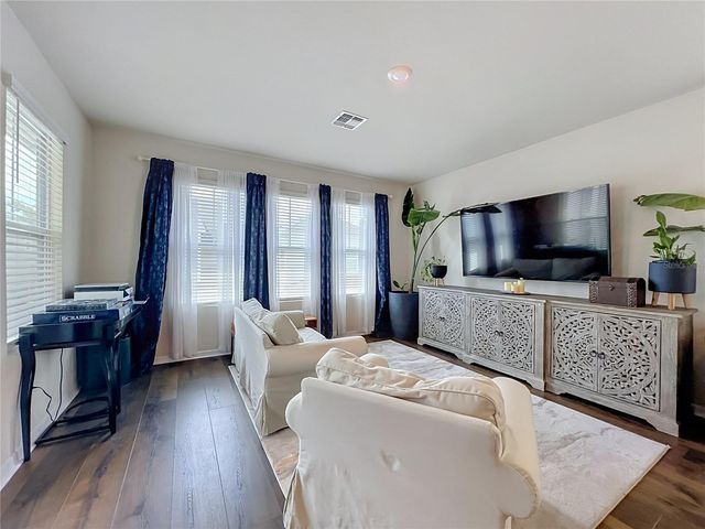 910 TROWMAN ALY, Winter Garden, FL 34787