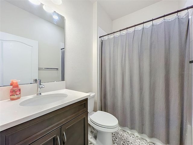 910 TROWMAN ALY, Winter Garden, FL 34787