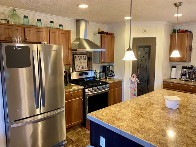 597 Sam Byrum Road, Iva, SC 29655